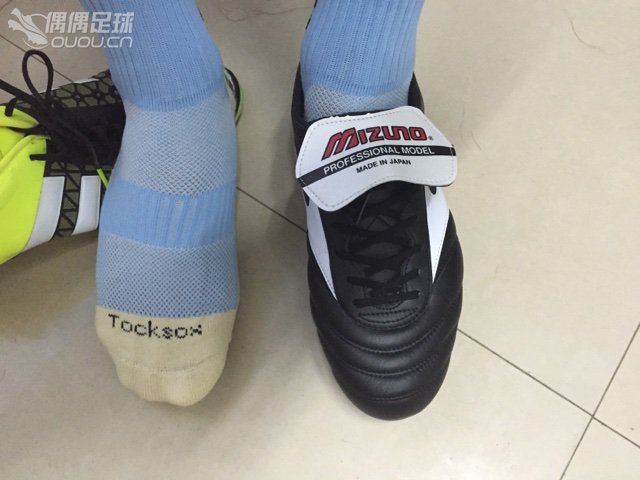 单位比赛要统一购买足球鞋了,暂定耐克AG的。