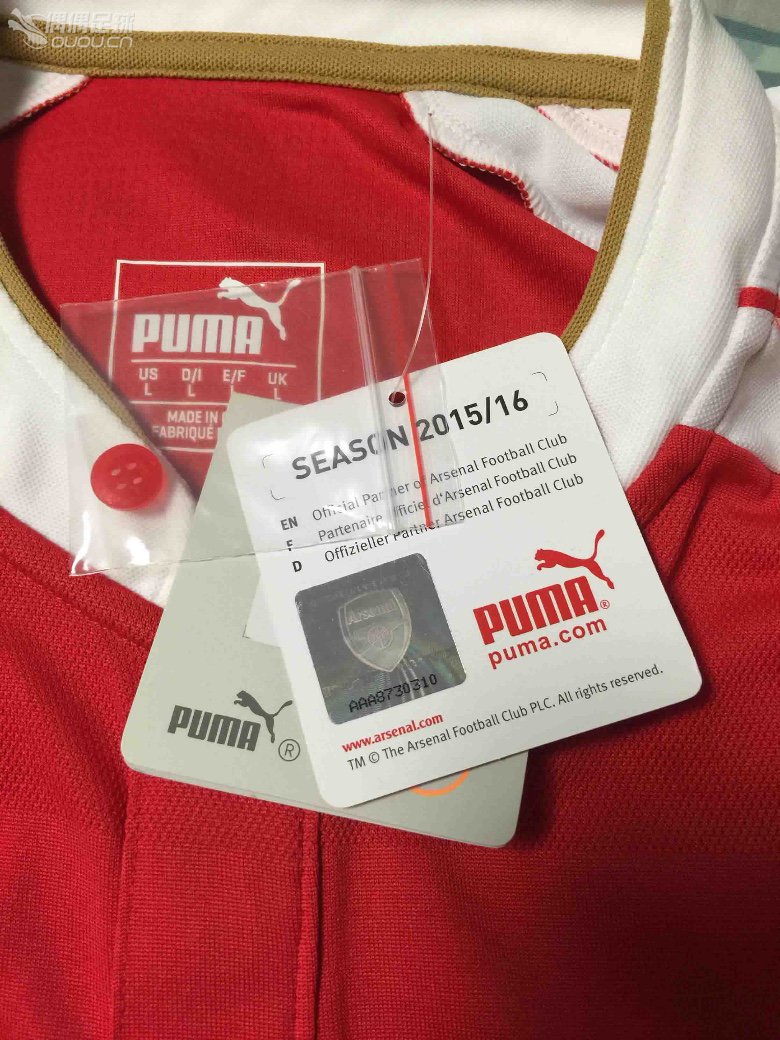 买了套英超阿森纳的球衣,自己组队用的,印了自己名字,大家帮我看看东西是否OK
