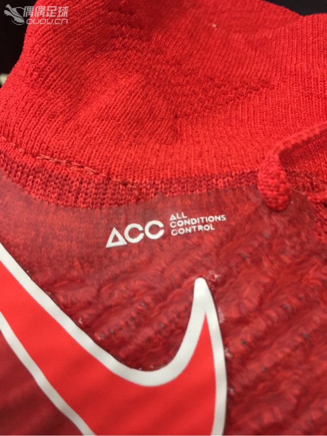 还可以260感觉比sf4的小