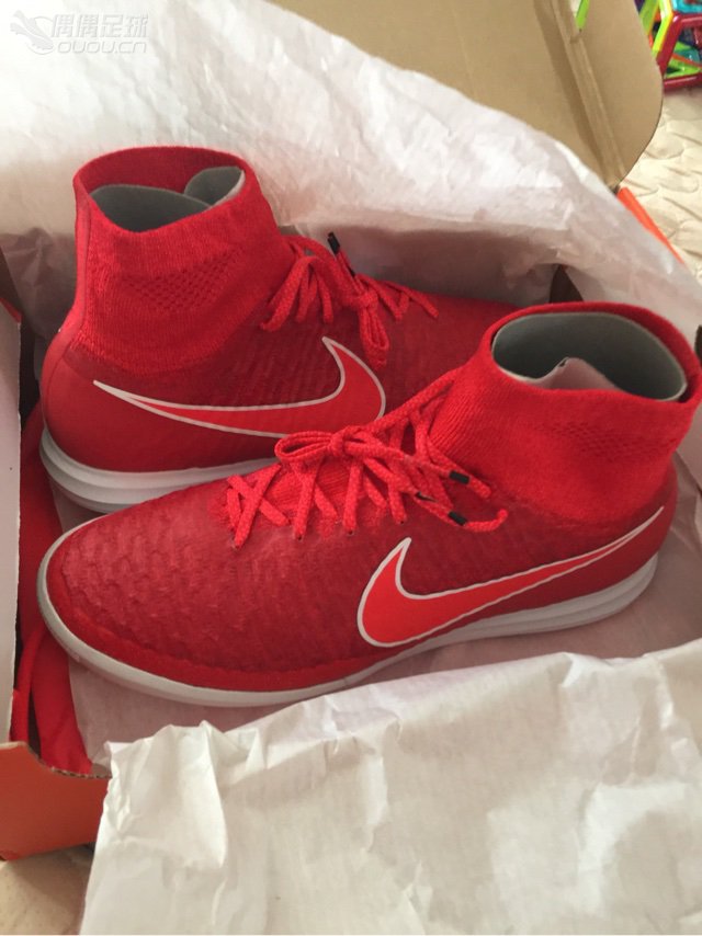 还可以260感觉比sf4的小