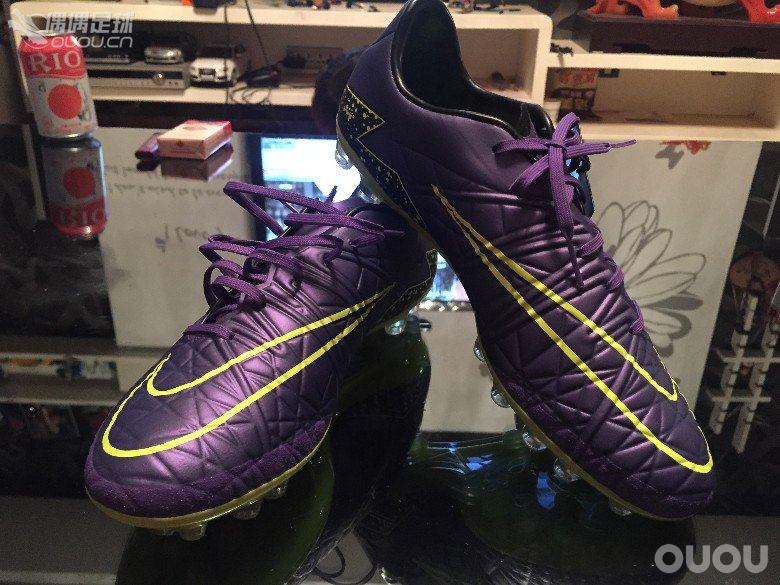 看看鞋子是不是正品