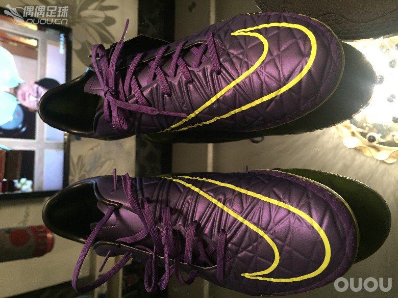 看看鞋子是不是正品