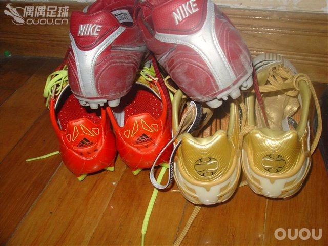 本人大二,19岁,初三开始中毒,来晒晒我这个屌丝穿过的鞋子。