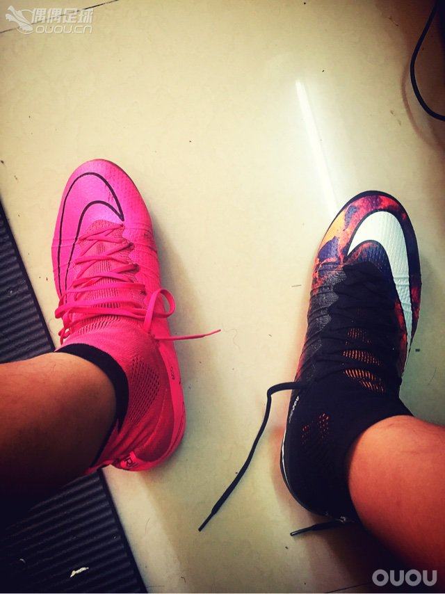 无需太多言语 罗总裁最新配色的CR7开箱