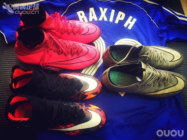 无需太多言语 罗总裁最新配色的CR7开箱