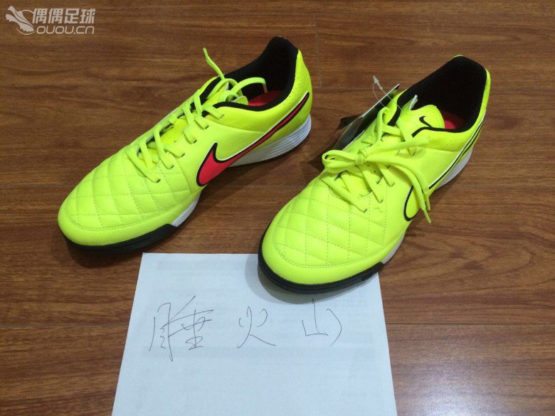 深度中毒偶偶之这些年我穿过的足球鞋