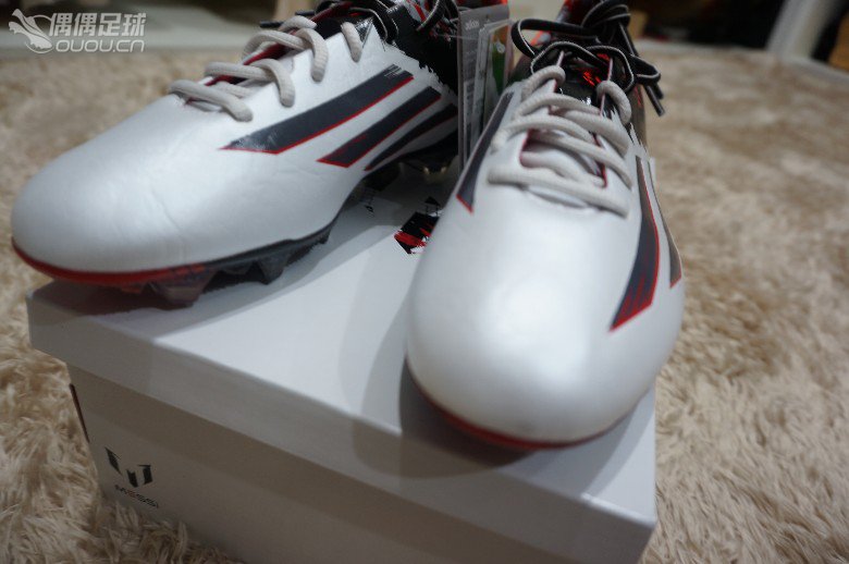 深度中毒偶偶之这些年我穿过的足球鞋