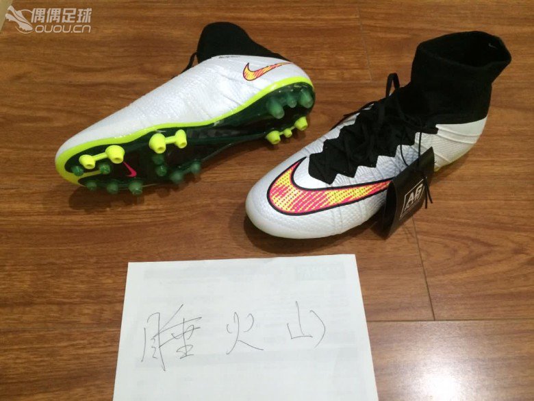 深度中毒偶偶之这些年我穿过的足球鞋