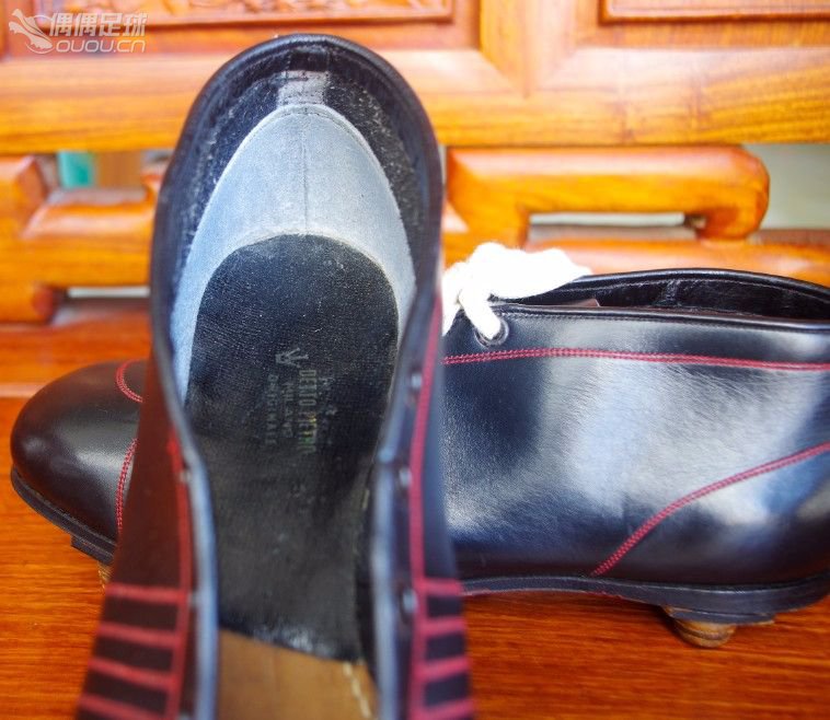 【实拍1930—1950年代6双古董足球鞋】英国、美国、德国、意大利4国顶级古董战靴PK