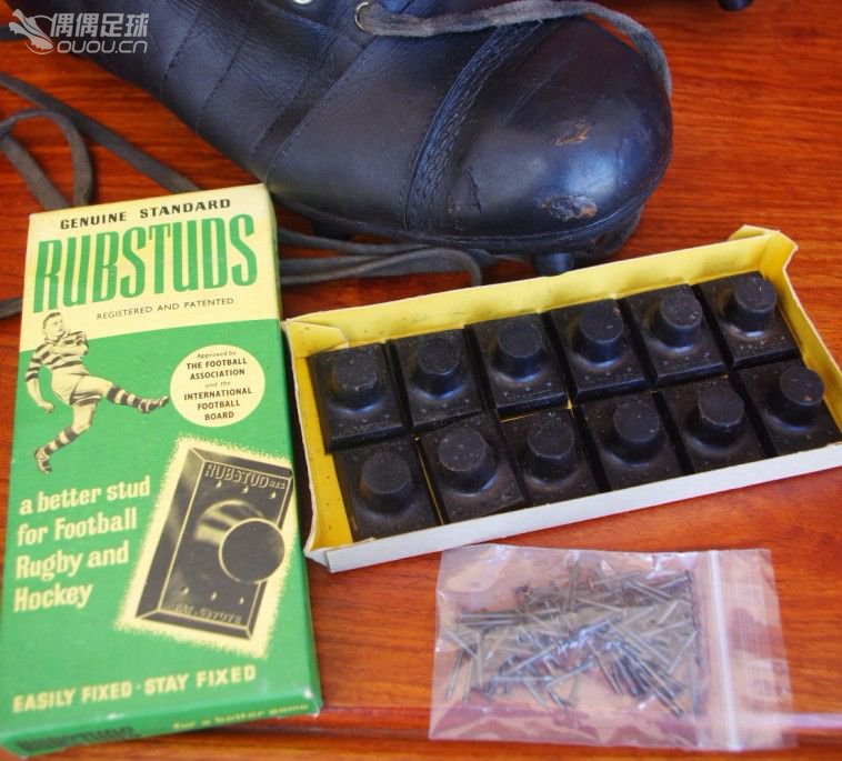 【实拍1930—1950年代6双古董足球鞋】英国、美国、德国、意大利4国顶级古董战靴PK