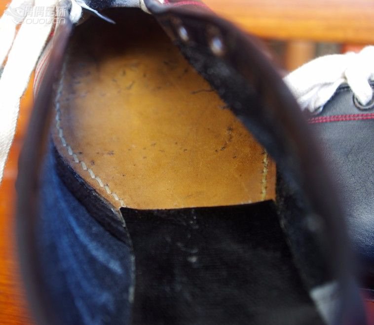 【实拍1930—1950年代6双古董足球鞋】英国、美国、德国、意大利4国顶级古董战靴PK