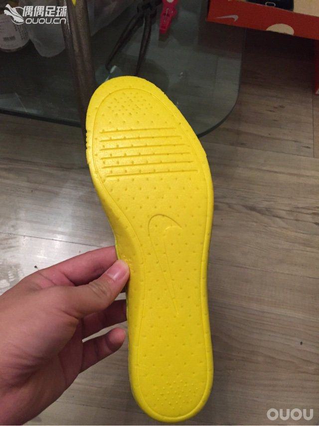 有大神知道为什么日版传奇5hg鞋垫没有poron吗?