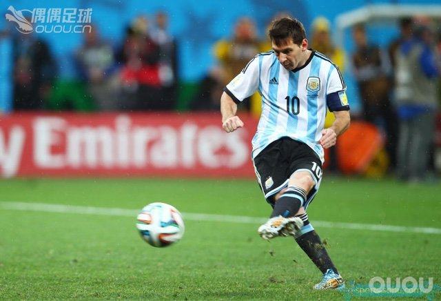 有谁知道哪里可以买到阿根廷此款短裤吗?或者谁有意出?