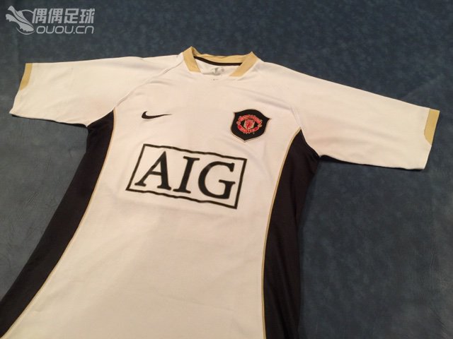 就发两张索圣的球员版表达一下对老曼联的怀念。。。