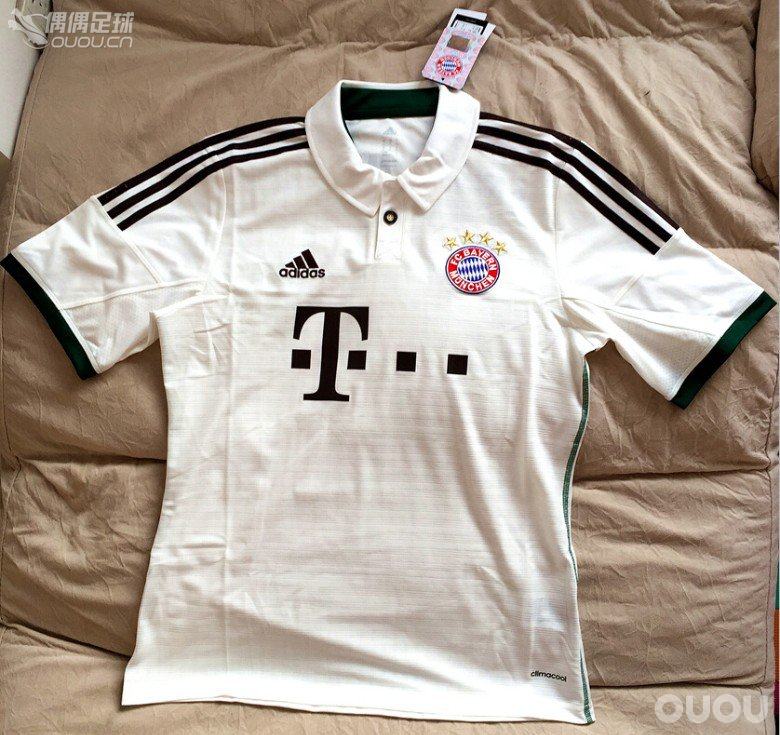 拜仁13-14客场 拉姆印号