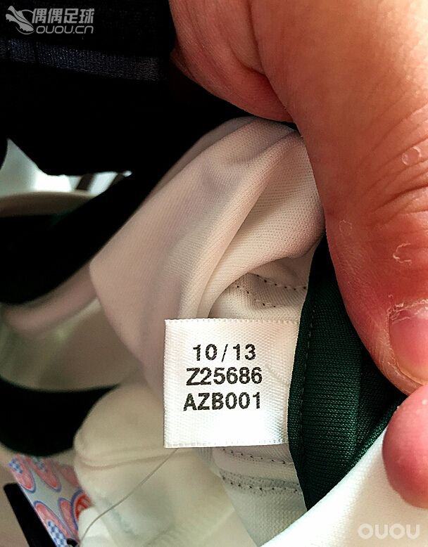 拜仁13-14客场 拉姆印号