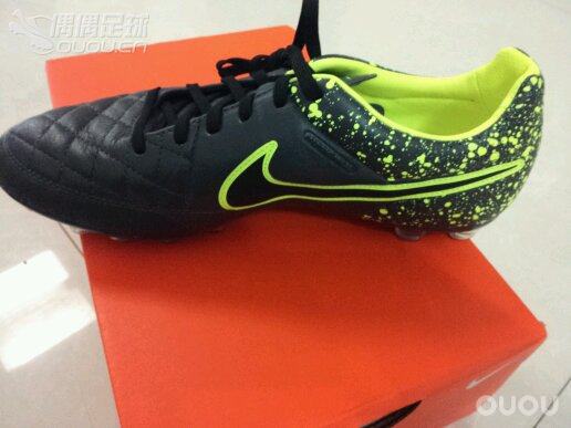 【晒货】双十一中午下单就到了!这个配色确实很漂亮,哎,不说了,我找地方藏去了!