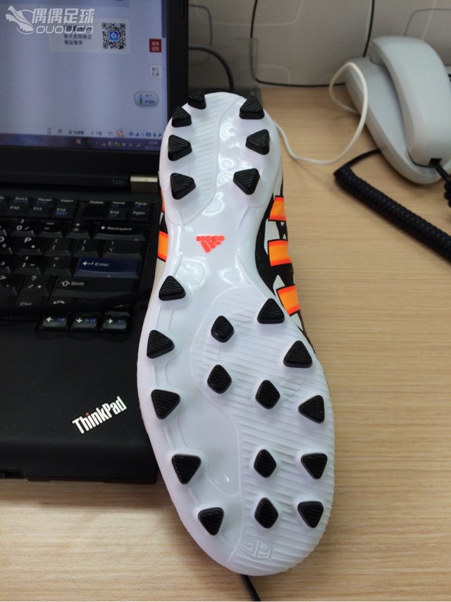 中端奶牛猎鹰到手了(价格美丽)。由于偶偶已有静态详细测评,不多赘述。