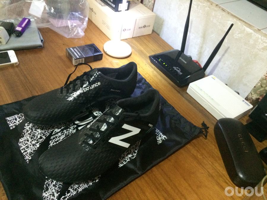 火山熔岩的确骚的不要不要的,真正的CR7迷应该武装到内裤