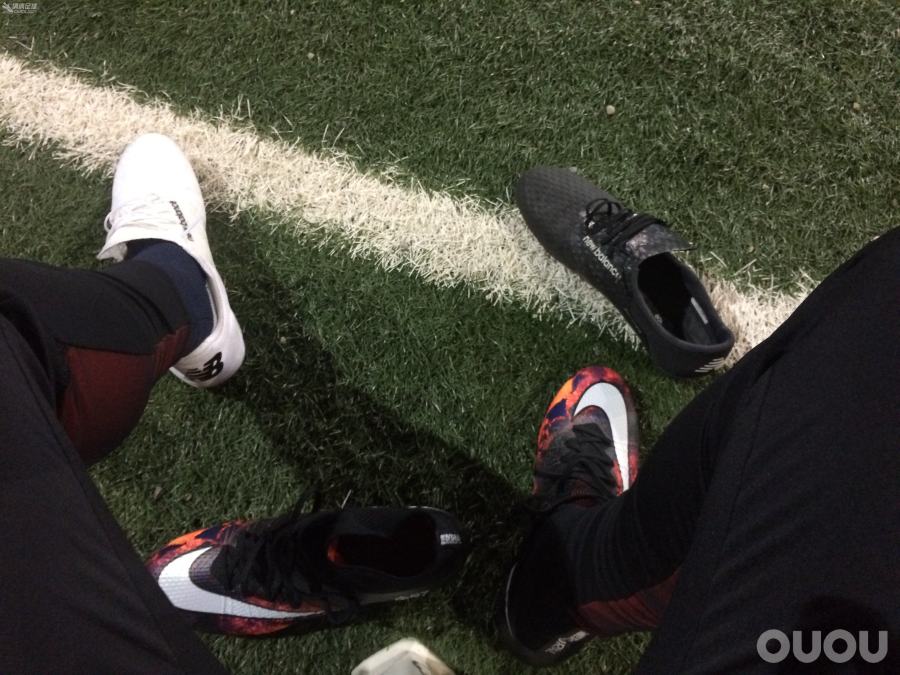 火山熔岩的确骚的不要不要的,真正的CR7迷应该武装到内裤