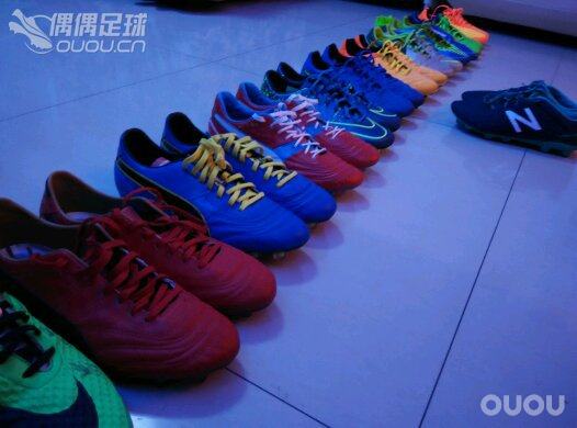 紧急集合!立正,向右看齐,向前看,报数!123……稍息,立正!报告NB首长,全班集合完毕,请您检阅!?