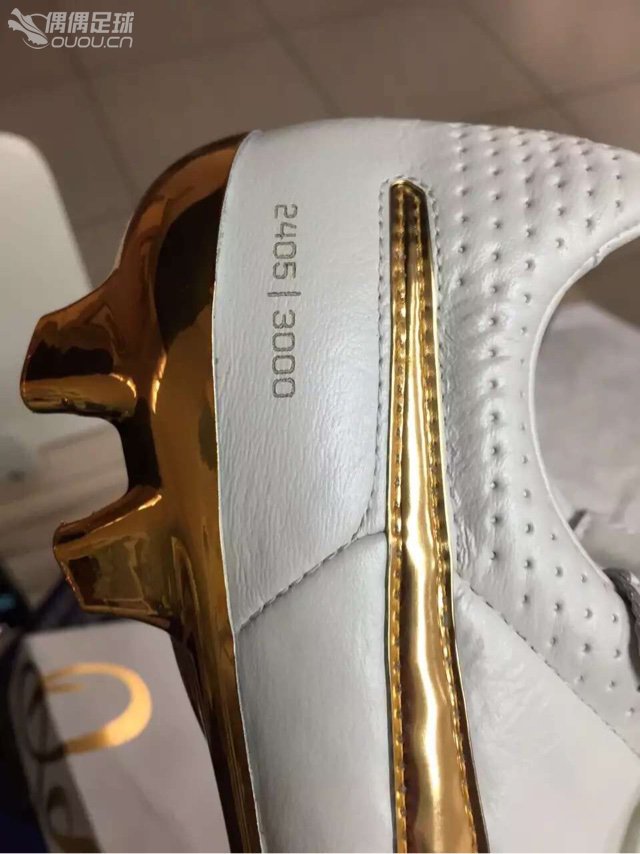 手机随便拍的,只是因为太喜欢,小罗!