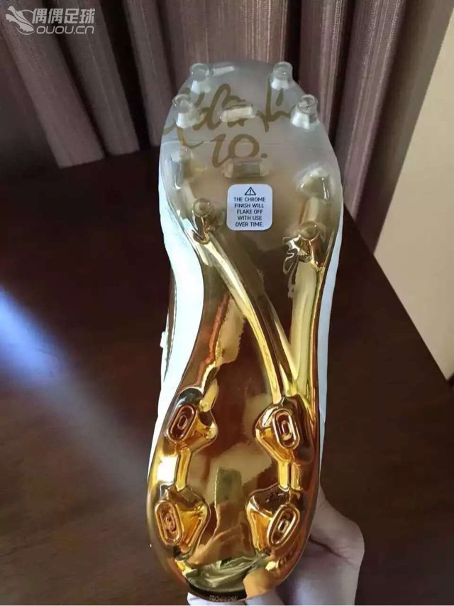 手机随便拍的,只是因为太喜欢,小罗!