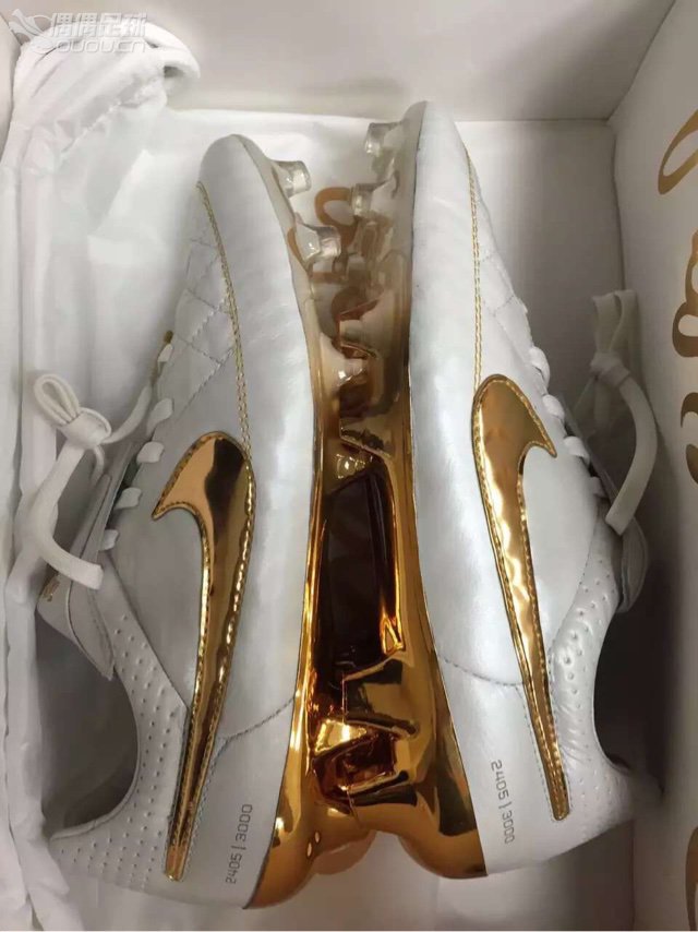 手机随便拍的,只是因为太喜欢,小罗!