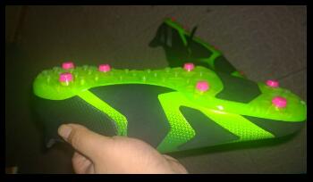 阿迪小场之王 人草压榨机 ACE 16+ TKRZ新配色