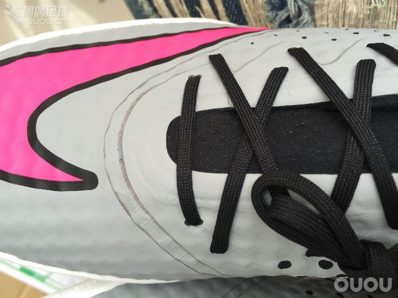 大家帮个忙看看这双刺客真的假的