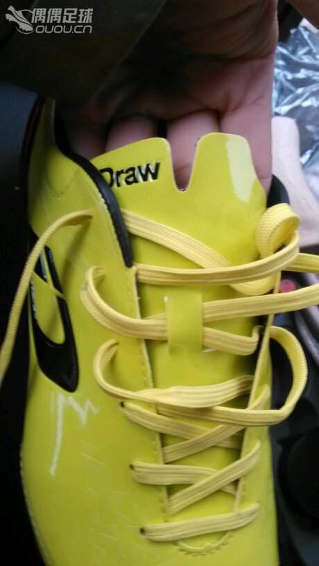 国产球鞋i draw自造,马赫 碎钉足球鞋