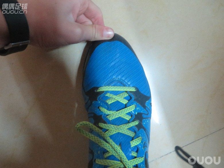 鞋子大了点,怎么办?