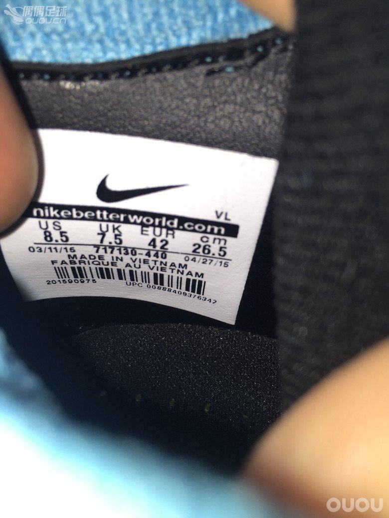 在线等,跪求大神鉴定高帮顶级鬼牌足球鞋。急!!!