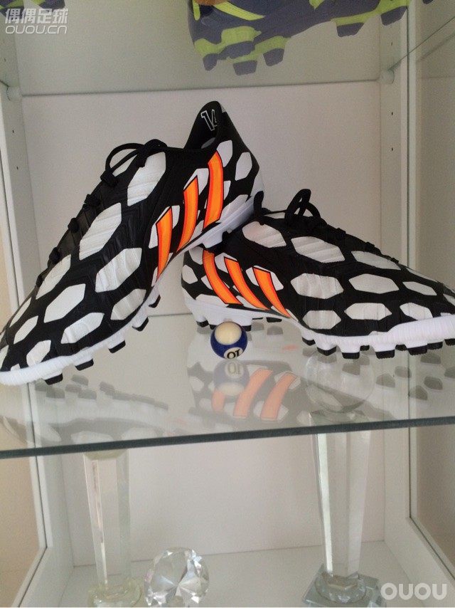 放展示柜里还挺好看的。