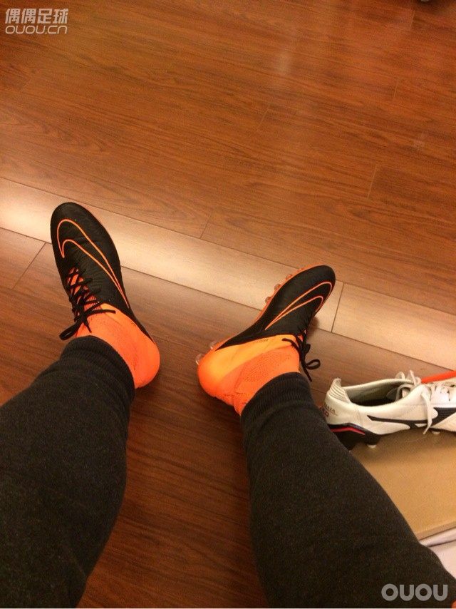 如何能把橙色大屁股涂成黑色,感觉不太协调,想diy下。