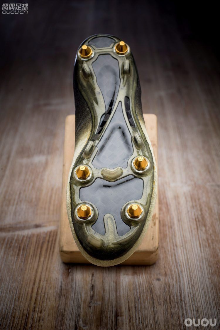 搬砖1个月,只为了你Nike Mercurial Superfly CR7 RareGold