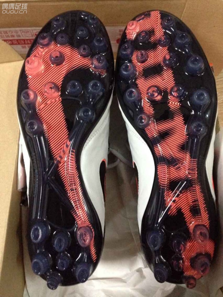 传奇6顶级AG新鞋到手,简单目观评测,勿喷!