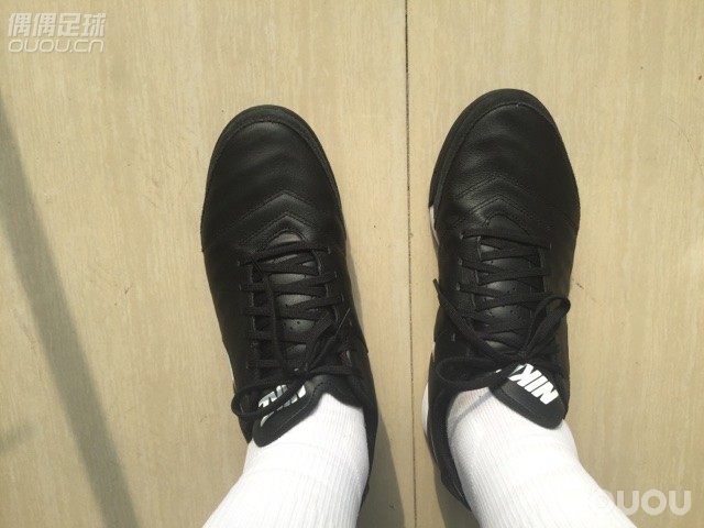 TIEMPO此款传6上脚感受适合小宽脚,皮质柔软包脚完美