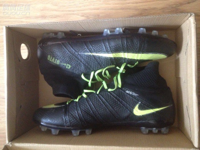 重生记一直在寻找适合自己的鞋子,无奈鞋面合适鞋底不行,鞋底合适鞋面不行。