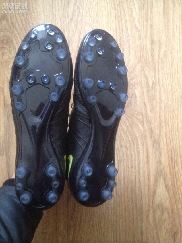 重生记一直在寻找适合自己的鞋子,无奈鞋面合适鞋底不行,鞋底合适鞋面不行。