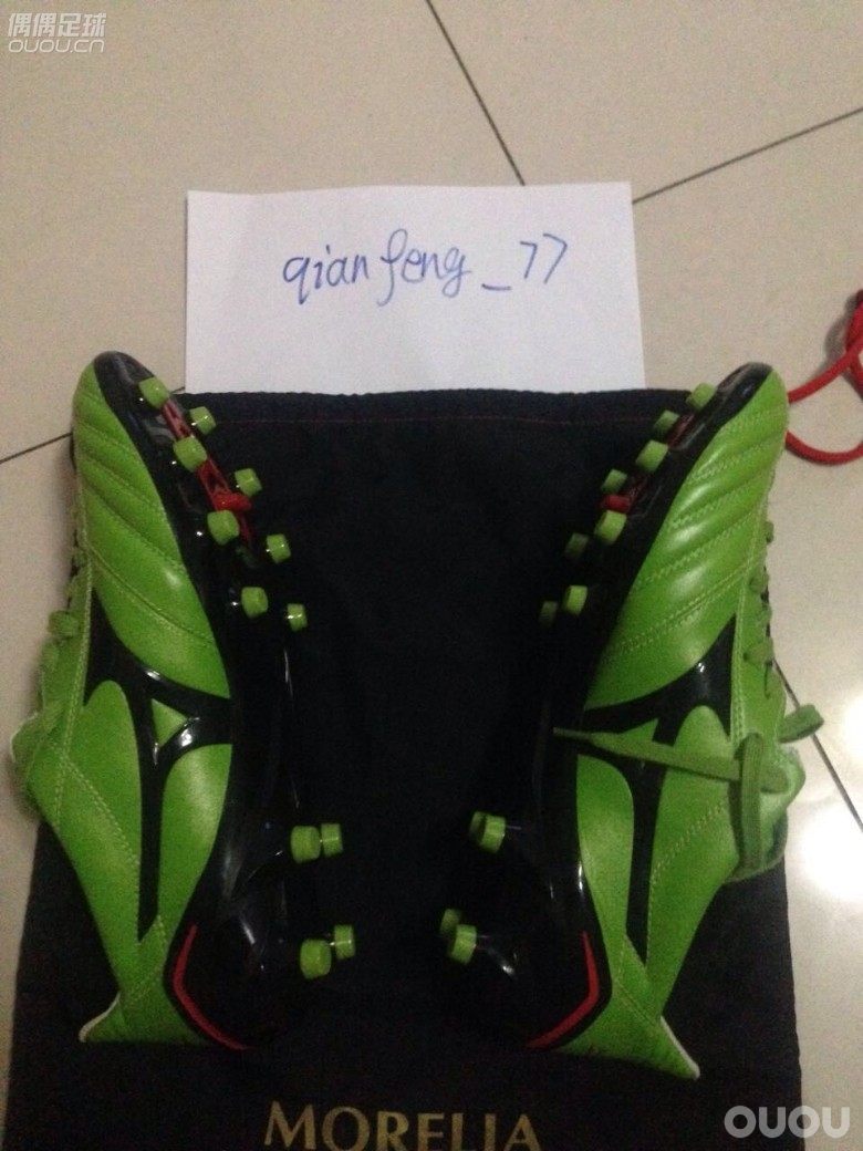 请大神辨别真假,两双骚货