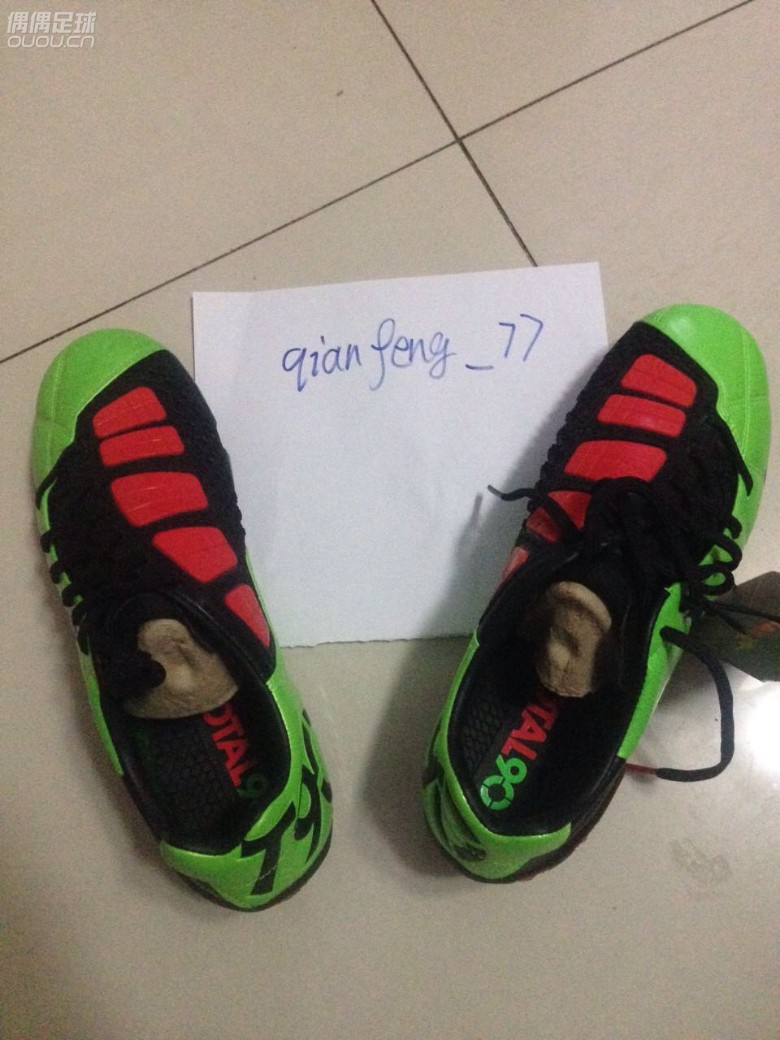 请大神辨别真假,两双骚货