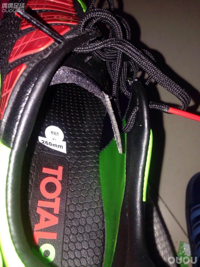 请大神辨别真假,两双骚货