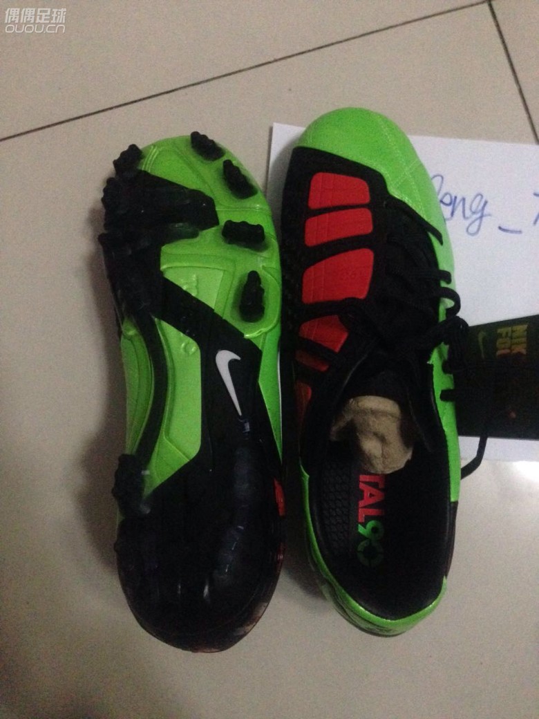 请大神辨别真假,两双骚货