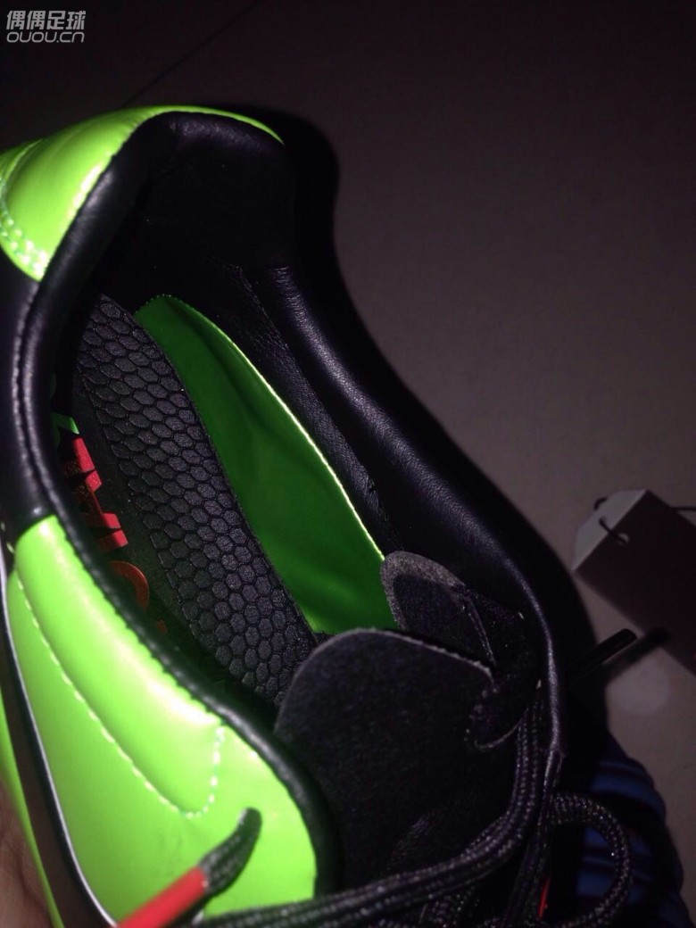 请大神辨别真假,两双骚货