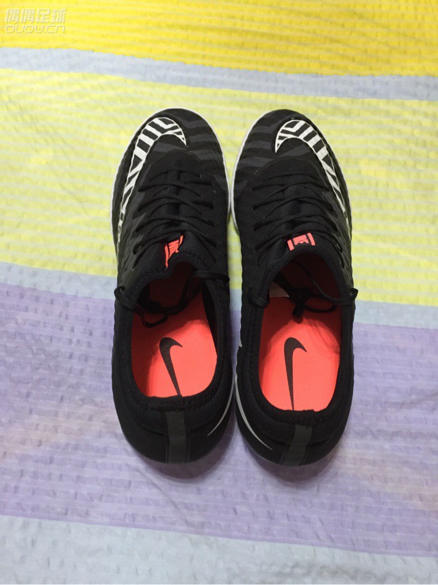 新年第一发 越看越漂亮 美得不可方物 就像心目中的女盆友(尽管并没有?_?)