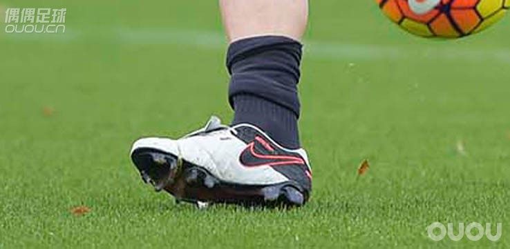 罗马“市长”托蒂的定制传奇6