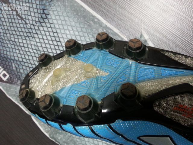 尝试不同品牌专业球鞋(3)–SOLANO