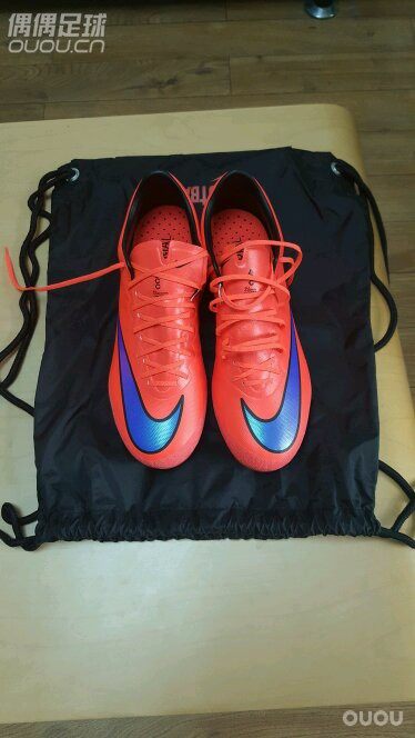 晒晒我的战靴之前鞋不少,该出的出了,该送朋友的送朋友了,就剩下这几双了。