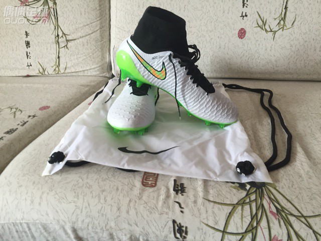 鬼牌到了,第一双超顶,下午下地,本人学生党,已有三双